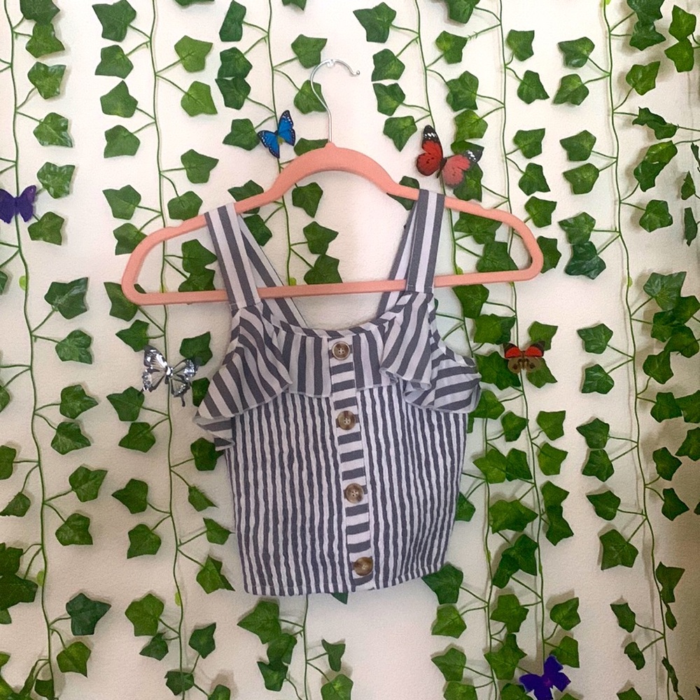 Two piece, gray and white striped kids Nordstrom set. Size 8 in kids.